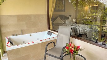 Issimo Suites Boutique Hotel & Spa - Adults Only