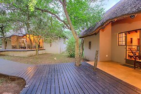 Mvuradona Safari Lodge