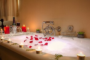 Mvuradona Safari Lodge