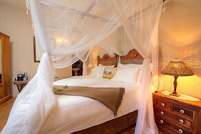 Mvuradona Safari Lodge