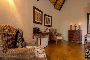 Mvuradona Safari Lodge