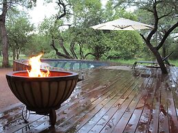 Mvuradona Safari Lodge