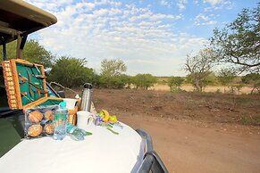 Mvuradona Safari Lodge