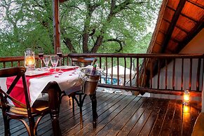 Mvuradona Safari Lodge