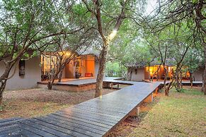 Mvuradona Safari Lodge