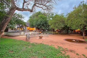 Mvuradona Safari Lodge