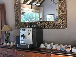 Mvuradona Safari Lodge