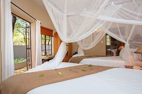 Mvuradona Safari Lodge