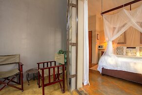 Mvuradona Safari Lodge