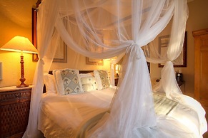 Mvuradona Safari Lodge