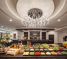 Lakeshore Hotel Metropolis I