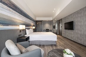 Lakeshore Hotel Metropolis I