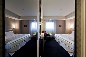 Harbor View Hotel