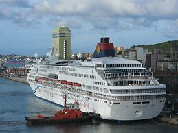 Harbor View Hotel