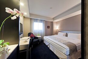Harbor View Hotel