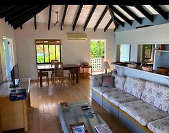 Bequia Beachfront Villa Hotel