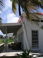 Bequia Beachfront Villa Hotel