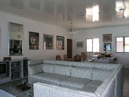 Bequia Beachfront Villa Hotel