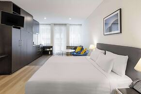 Oaks Melbourne on Collins Suites