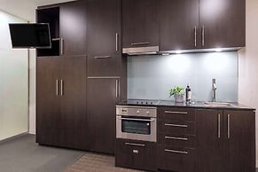 Oaks Melbourne on Collins Suites