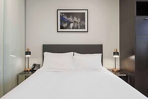 Oaks Melbourne on Collins Suites