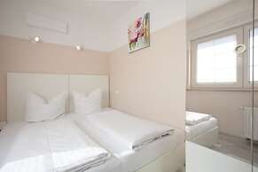 Relax Hotel & SPA Stuttgart