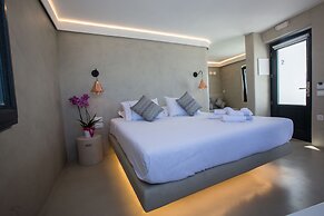 Chic Hotel Santorini