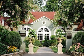 Goodstone Inn & Restaurant