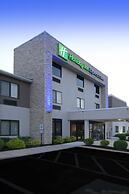 Holiday Inn Express & Suites Williamstown - Glassboro by IHG