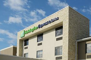 Holiday Inn Express & Suites Williamstown - Glassboro by IHG