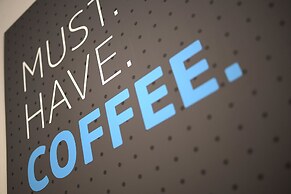 Holiday Inn Express & Suites Williamstown - Glassboro by IHG