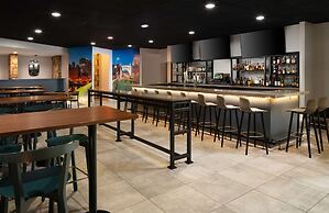 DoubleTree by Hilton Pittsburgh Airport