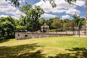 DoubleTree by Hilton Pittsburgh Airport