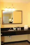 Shining Light Inn & Suites