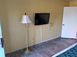 Shining Light Inn & Suites