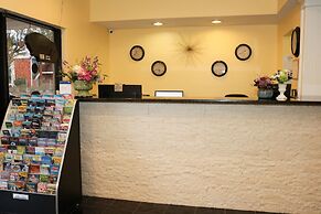 Shining Light Inn & Suites