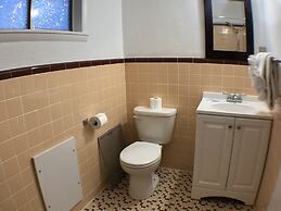 Tower 64 Motel & RV Park