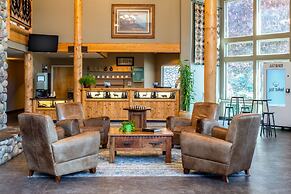 River Lodge And Grill