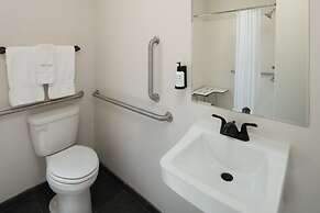 River Lodge And Grill