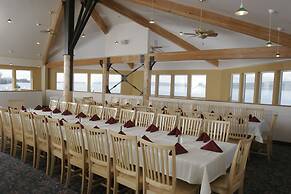 River Lodge And Grill