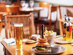 Mercure Birmingham West Hotel