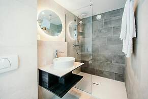 Amsterdam Beach Hotel