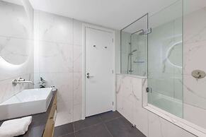 Oaks Queenstown Shores Resort