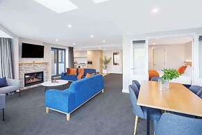 Oaks Queenstown Shores Resort