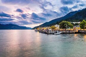 Oaks Queenstown Shores Resort