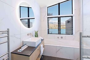 Oaks Queenstown Shores Resort