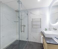 Oaks Queenstown Shores Resort