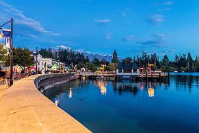 Oaks Queenstown Shores Resort