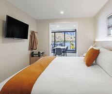 Oaks Queenstown Shores Resort