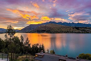 Oaks Queenstown Shores Resort